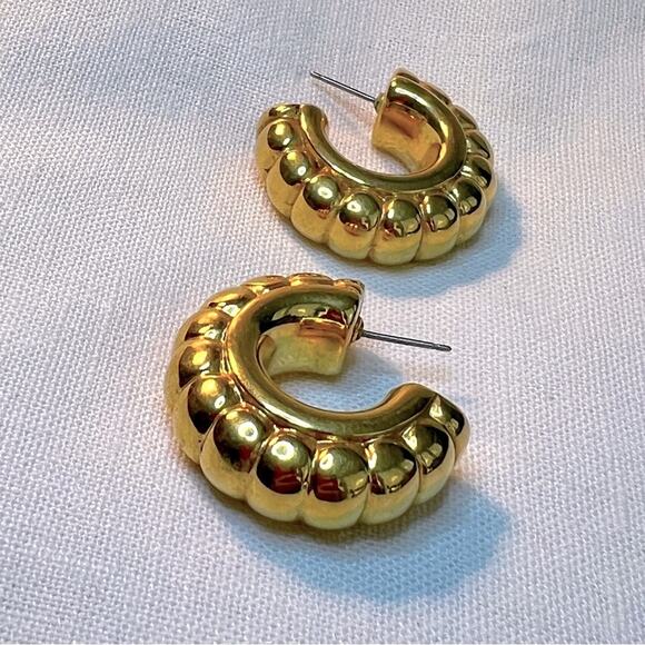 1950s VINTAGE JUDY LEE JEWELRY MID CENTURY EARRINGS GOLDTONE POST HOOPS - Picture 10 of 11